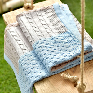 Knit Baby Blanket Streifen Bold Blau